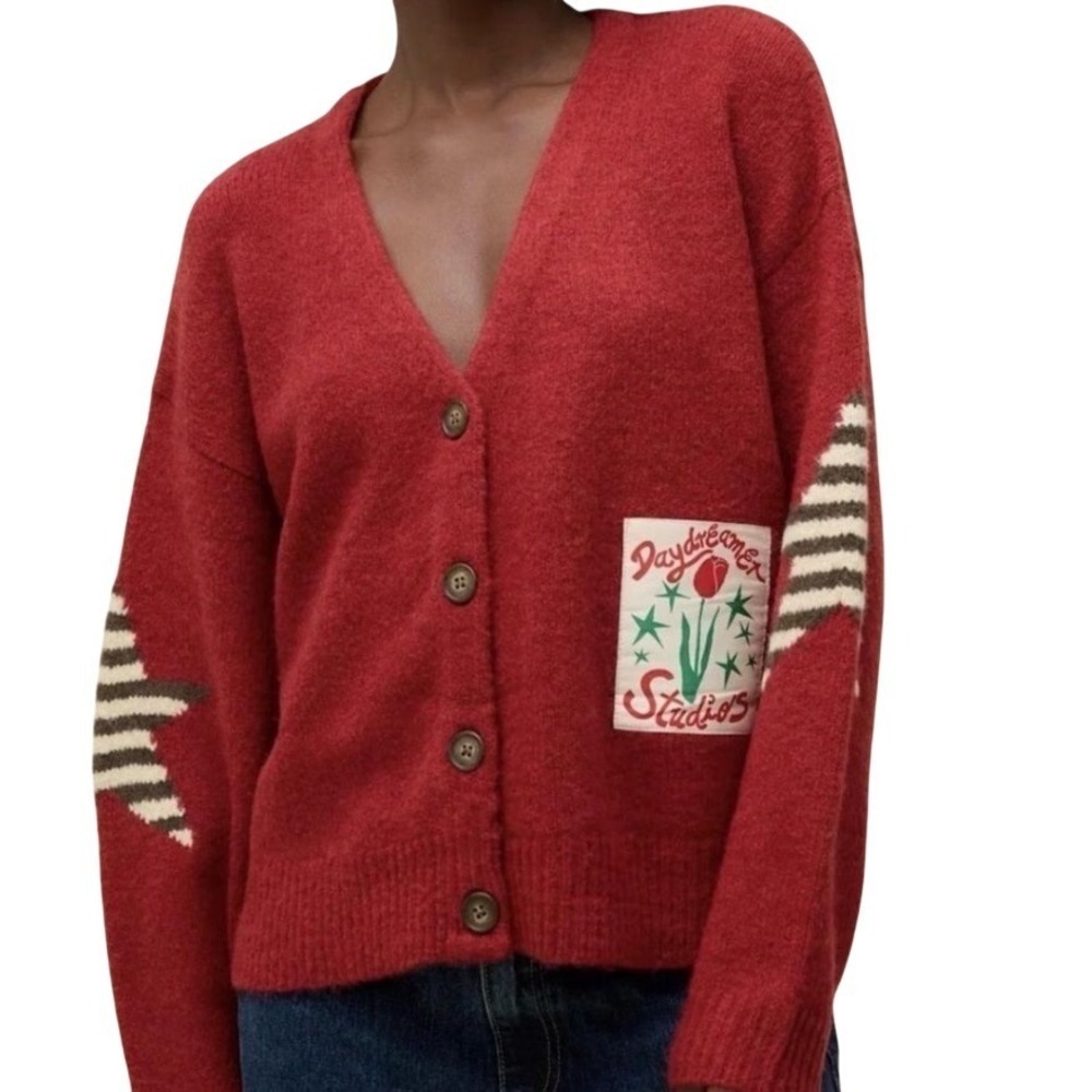 Daydreamer Studios Red Star Patch Tulip Graphic V-Neck Button Cardigan Sweater M